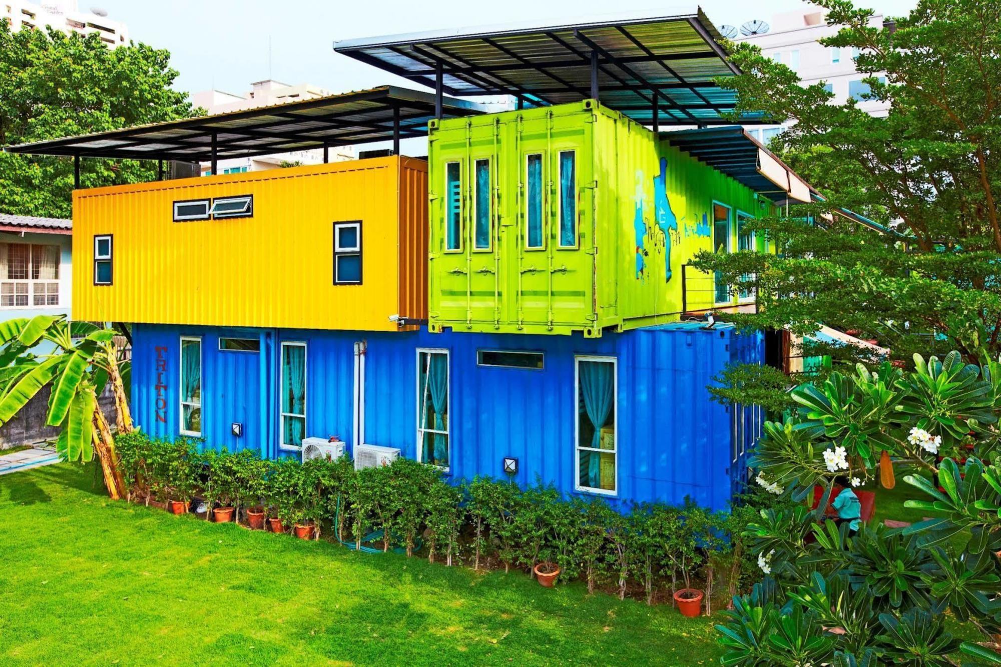Wh Hostel Bangkok Exterior foto